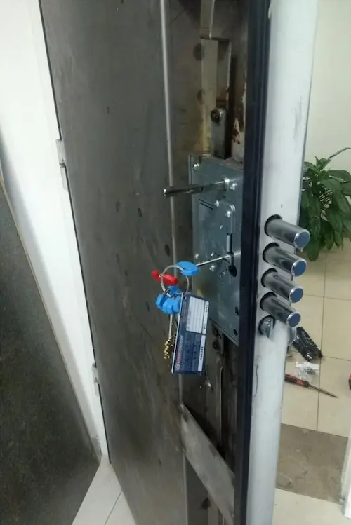 puede ser una imagen ilustrativa de cerrajeros en bogota